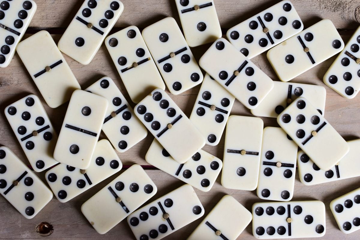 Dominoes